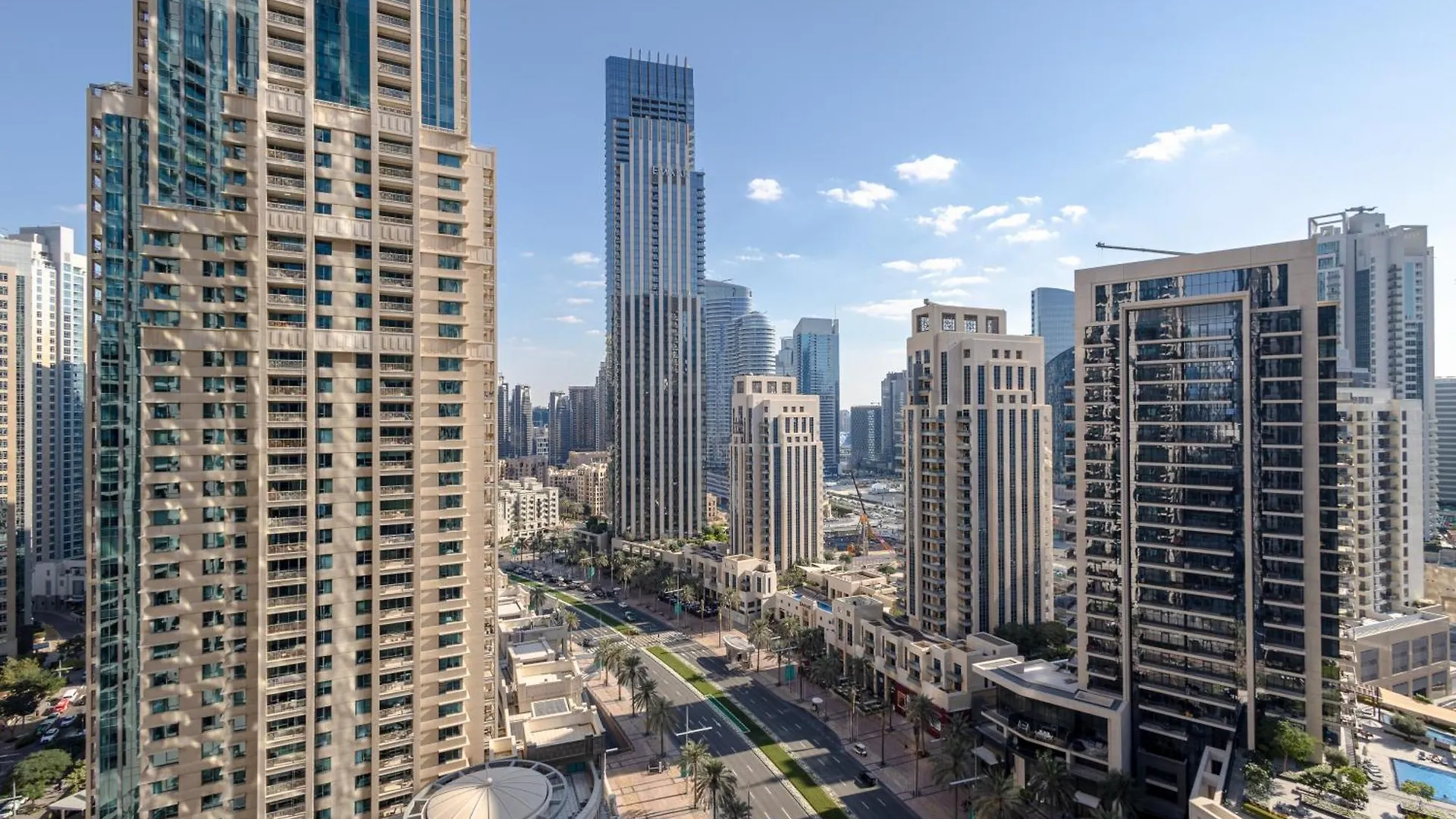 Steps To Dubai Mall & Burj, Ideal Home In Downtown 0*,  United Arab Emirates
