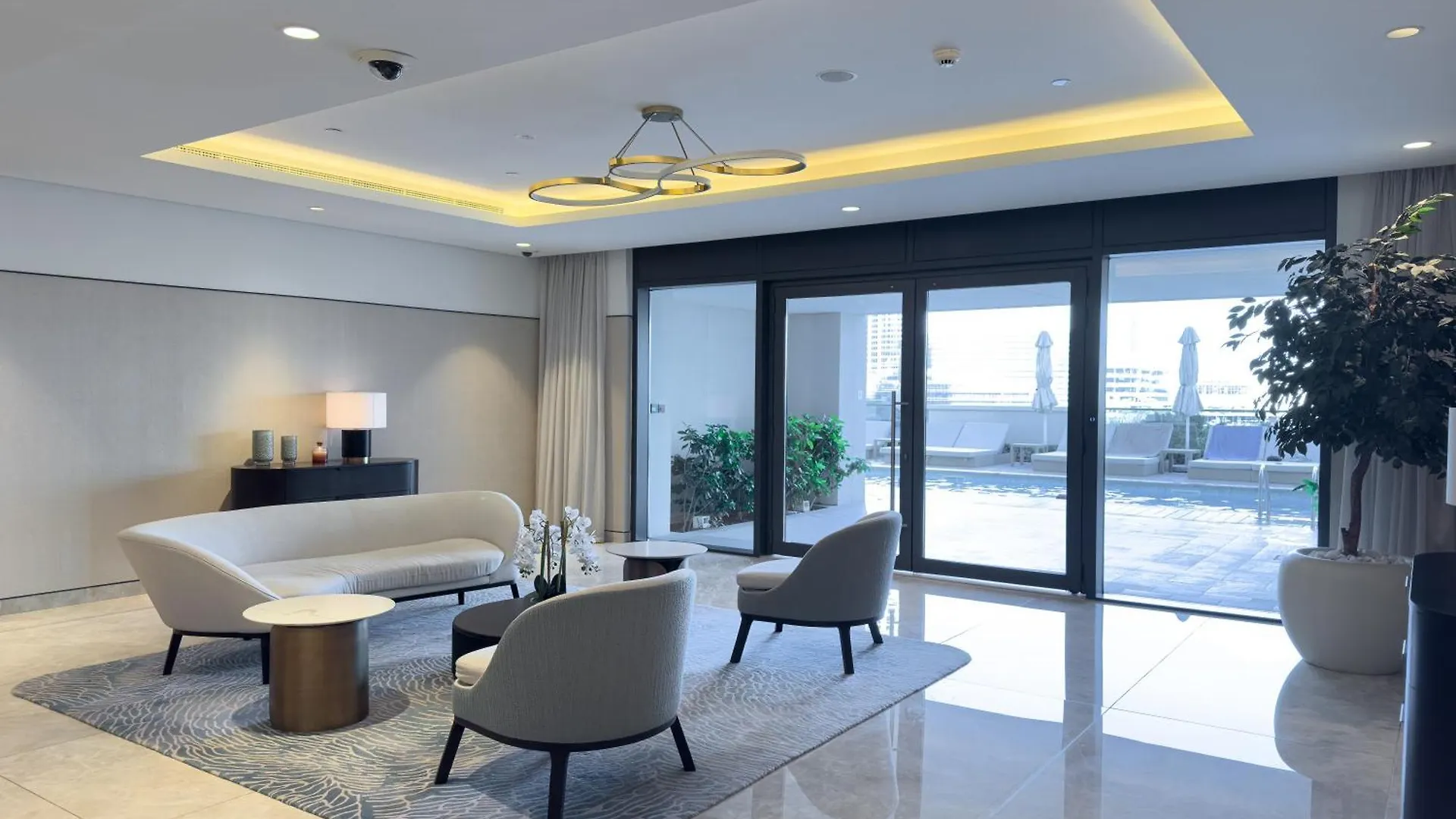 Steps To Dubai Mall & Burj, Ideal Home In Downtown location