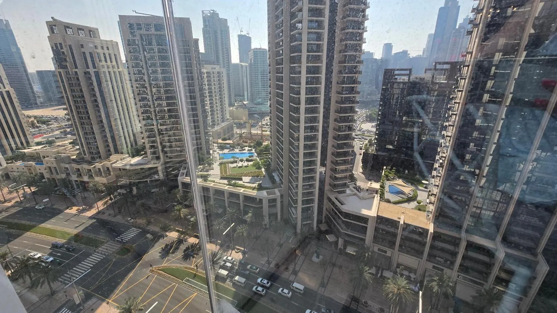Steps To Dubai Mall & Burj, Ideal Home In Downtown